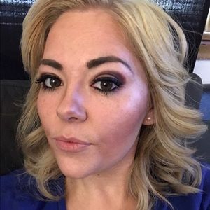 Meet your Posher, Kellie