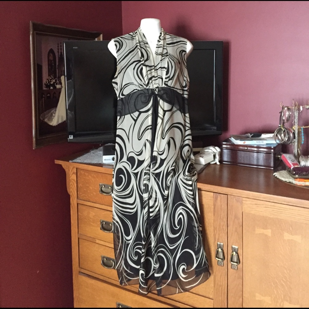Black and taupe dress