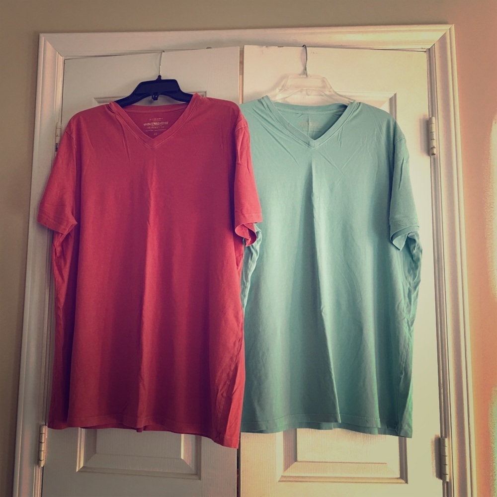 Men's Sonoma vintage wash V neck t shirts.