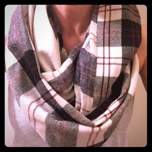 Burberry infinity scarf, cream/black/burgundy