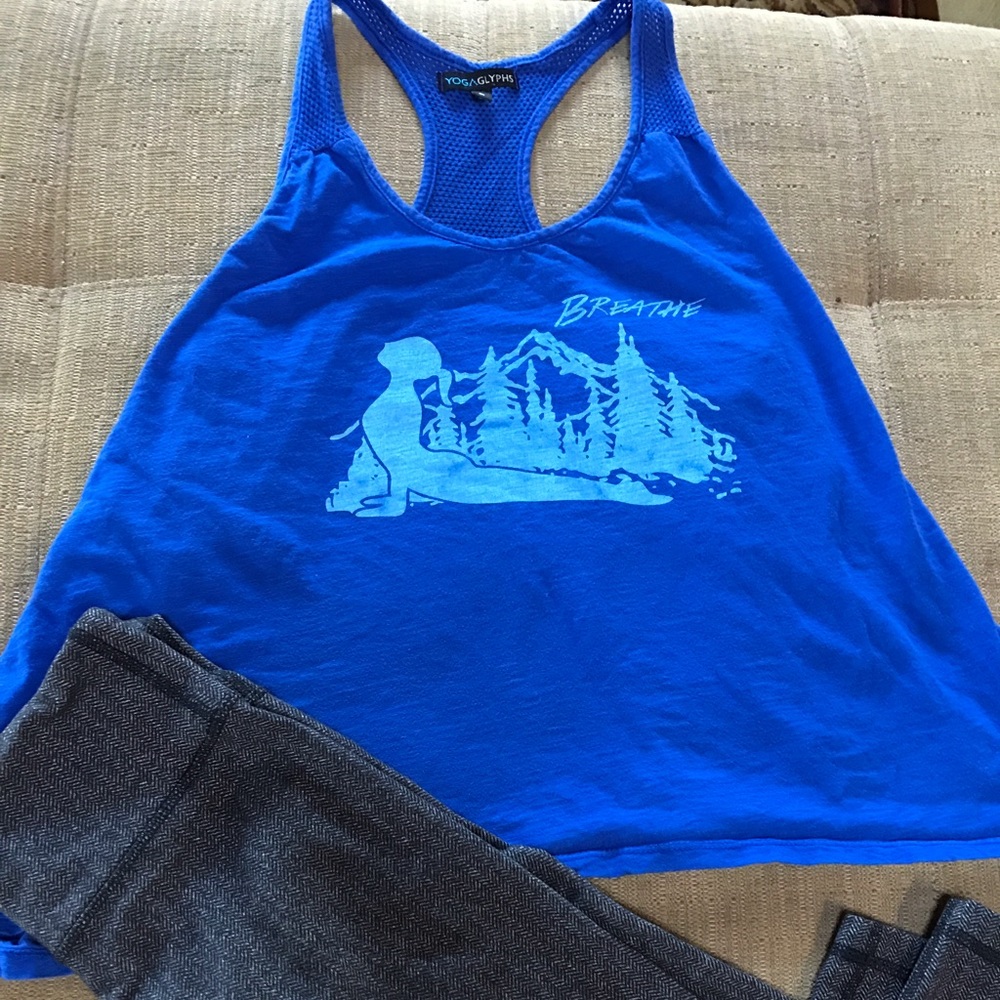 Small tank fit to flare yoga breath women's.