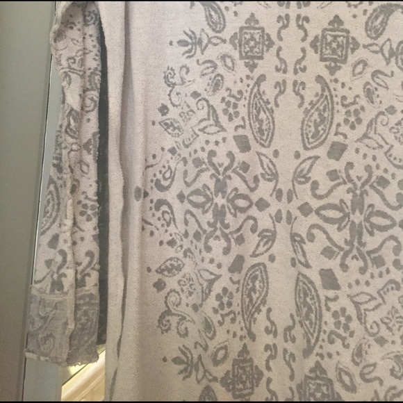 Pines and needles top from Urban Outfitters - Picture 2 of 4