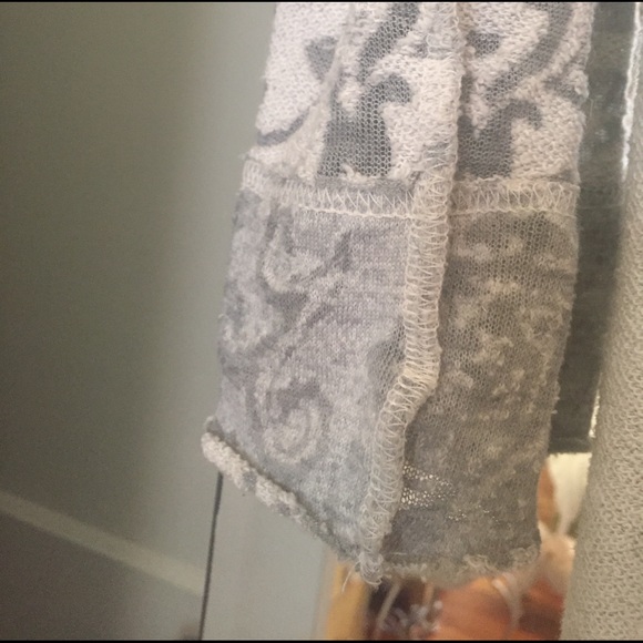 Pines and needles top from Urban Outfitters - Picture 3 of 4