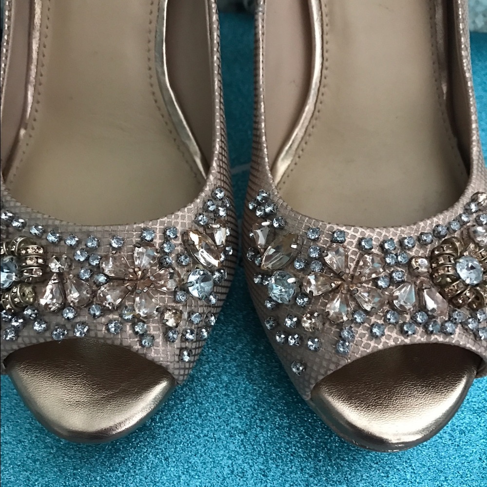 Hardly worn heels! Make offer