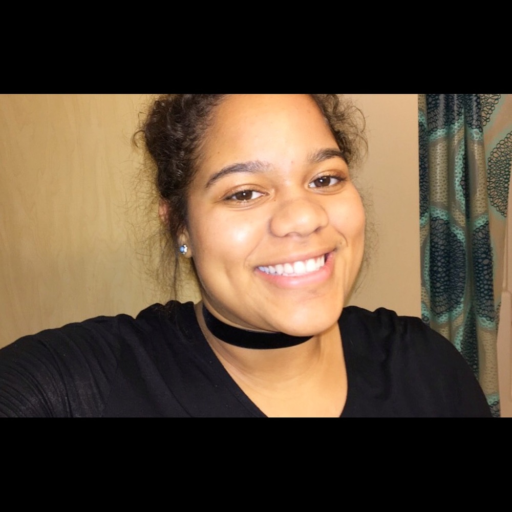 Meet your Posher, Isabel