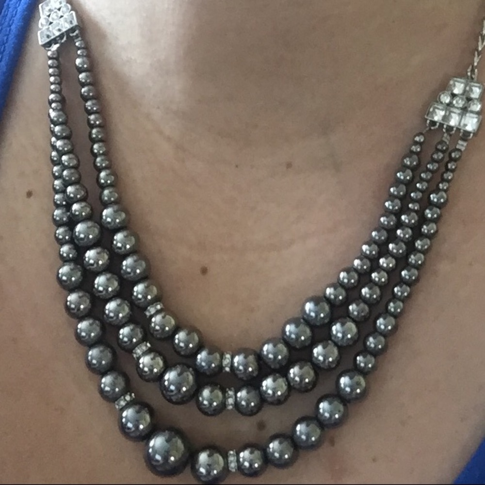 Elegant hematite crystal three tier necklace