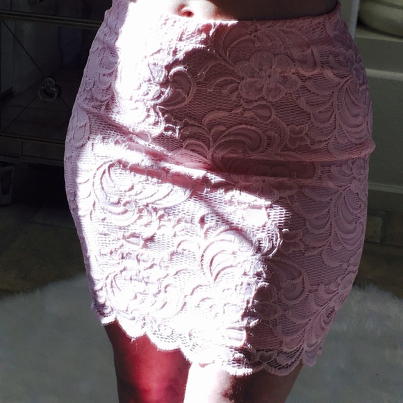 4 Pink skirts lace S M stretch mini sexy overlay - Picture 6 of 8