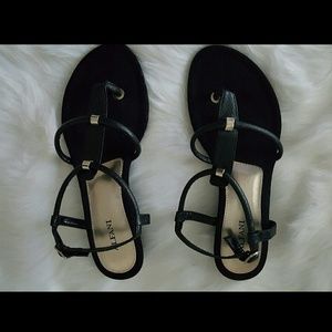 *NEW* Black sandals with gold tones