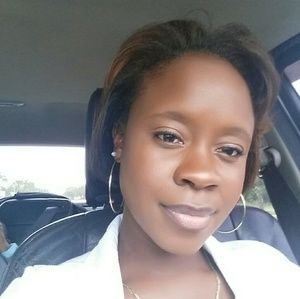 Meet your Posher, Shumekia