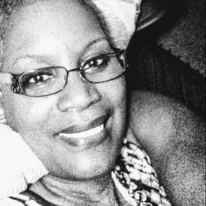 Meet your Posher, Carrie