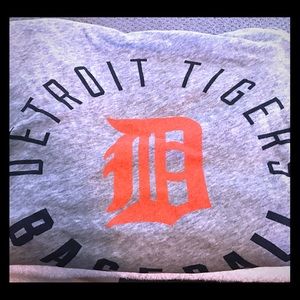 PINK Detroit Tigers Long sleeve shirt