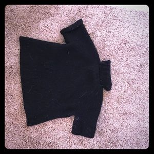 Black knit short sleeve turtle neck