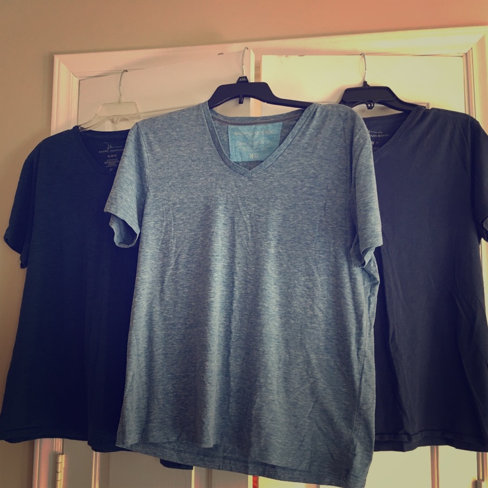 3 men's v neck t shirts
