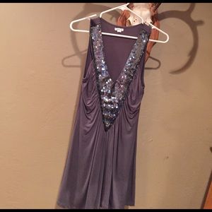 Studio Y Sequence Tank