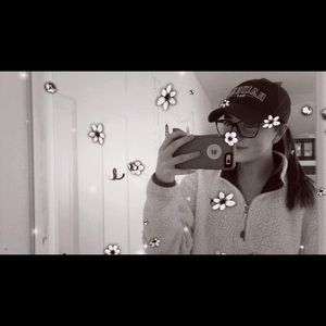 Meet your Posher, Abi