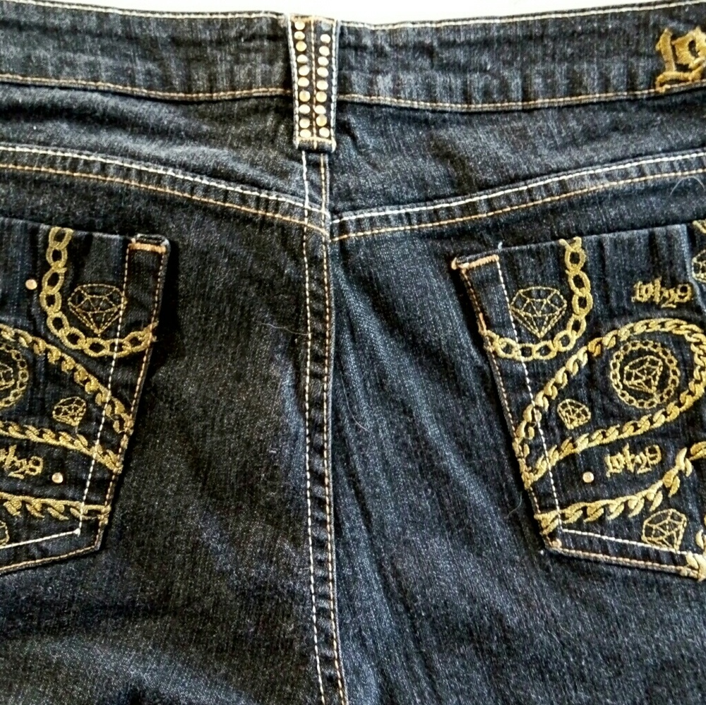 Lot 29  Designer jeans