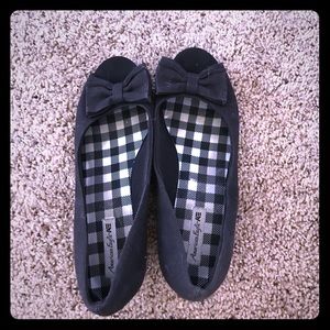 1 and a half inch, black high heels with bow