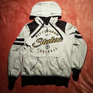 Grey Pittsburgh Steelers sweatshirt