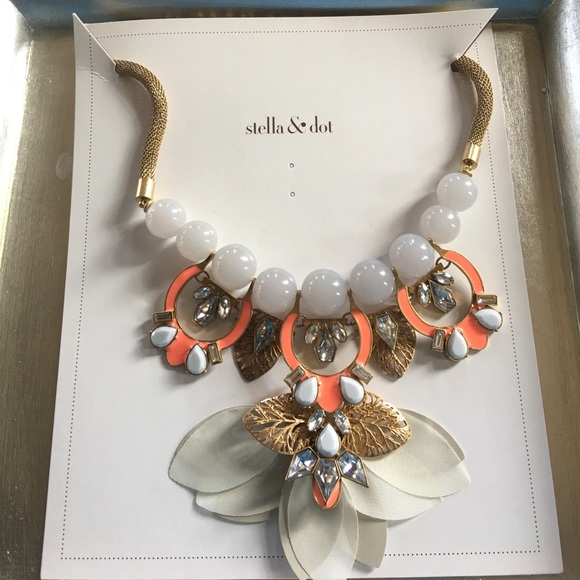 Riviera Statement Necklace - Picture 1 of 4