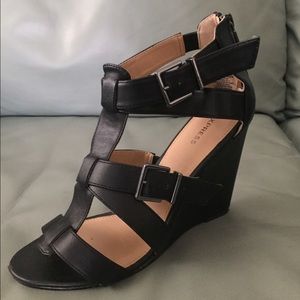 Express Black Wedge Sz 8
