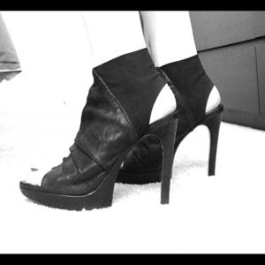 Vera Wang Leather Booties