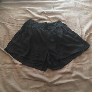 American Eagle black shorts