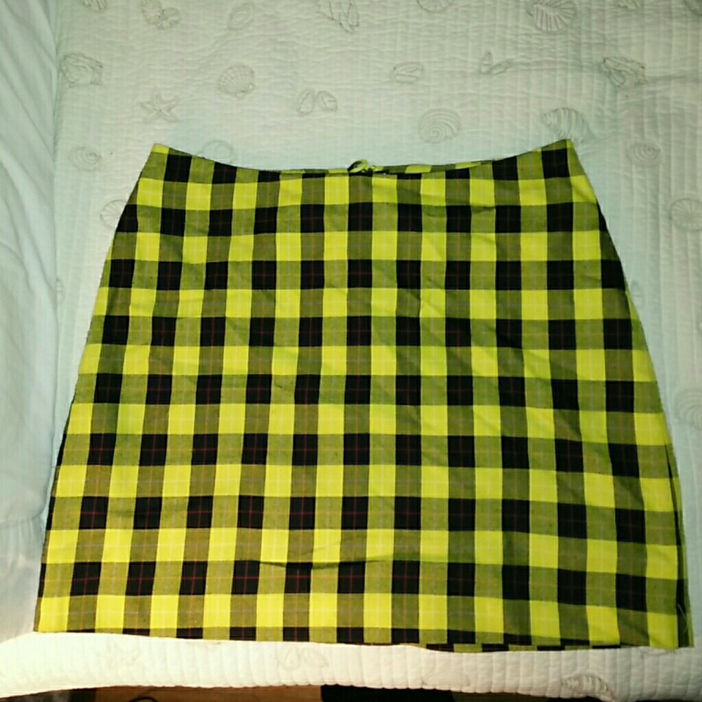 Size M Lined Yellow Schoolgirl Mini!