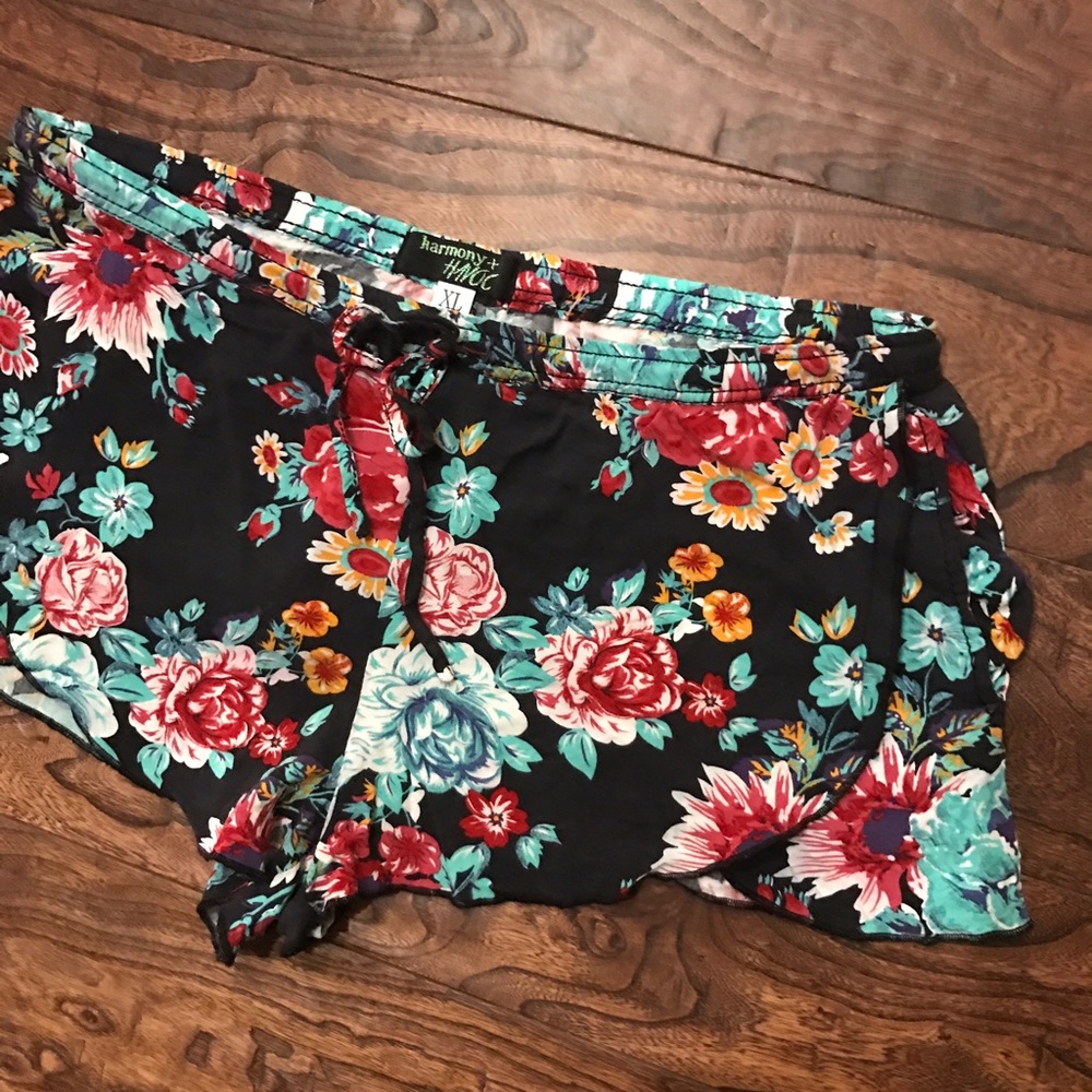 ❌FINAL❌ Floral shorts ❤