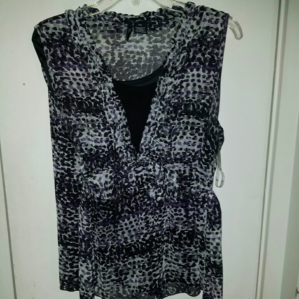 ❤️3/$10❤️ Purple & black cheetah blouse