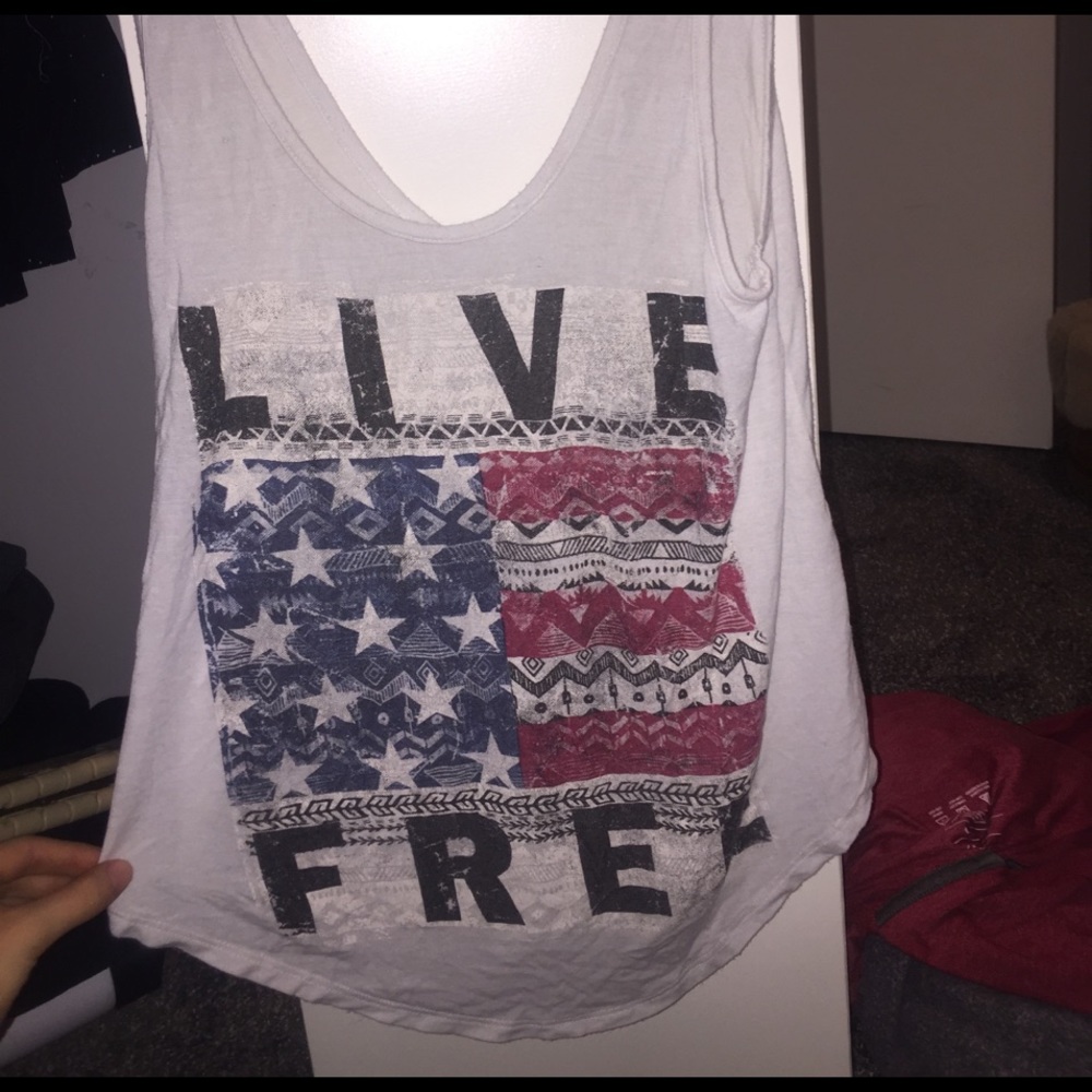 flow top with live free design