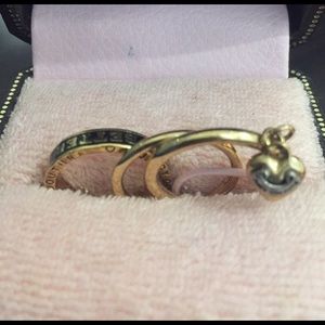 Juicy Couture ring set