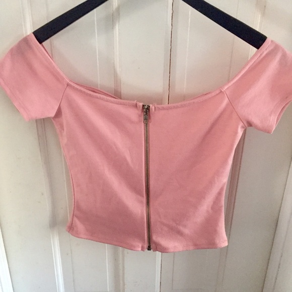 Tobi Cropped Off the Shoulder Top - Picture 3 of 3