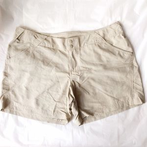 Columbia Khaki PFG Fishing Gear Women Shorts Sz L