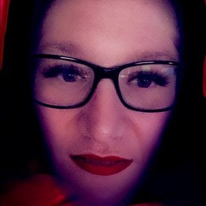 Meet your Posher, Robyn