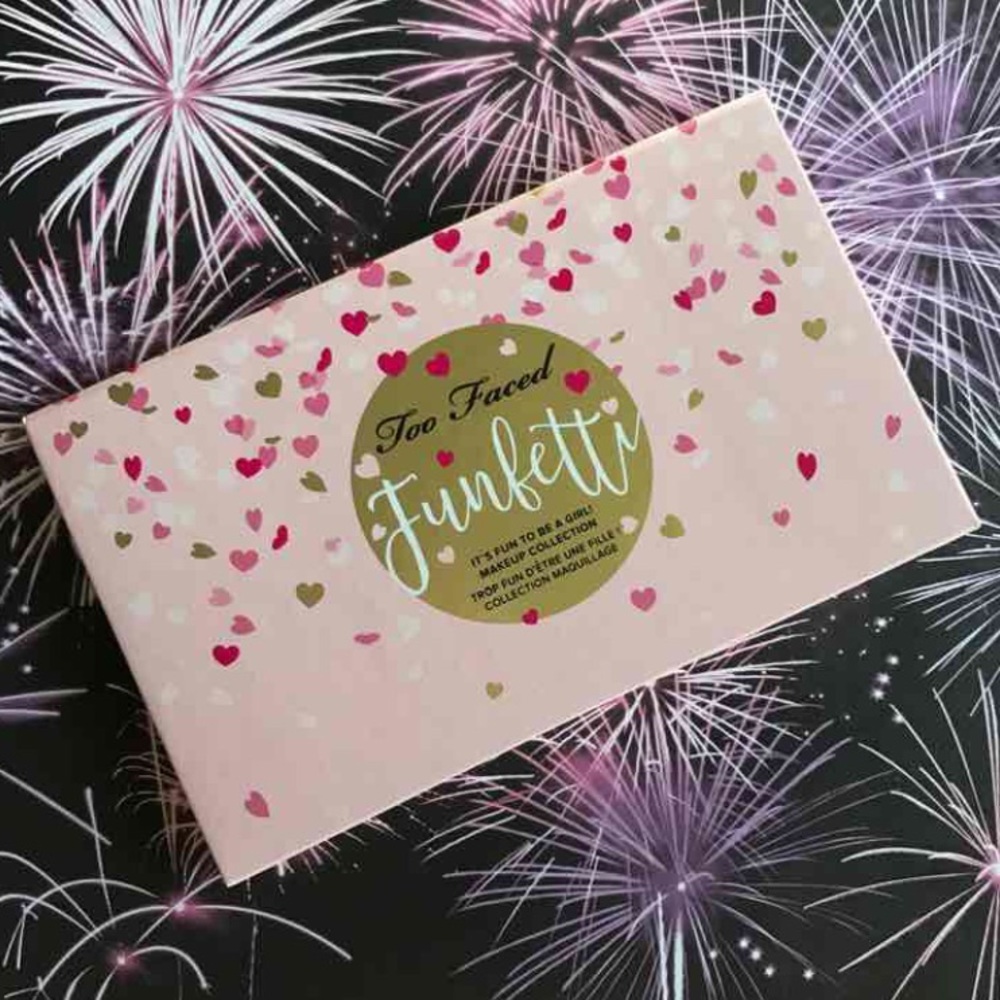 💋SOLD💋Too Faced funfetti palette