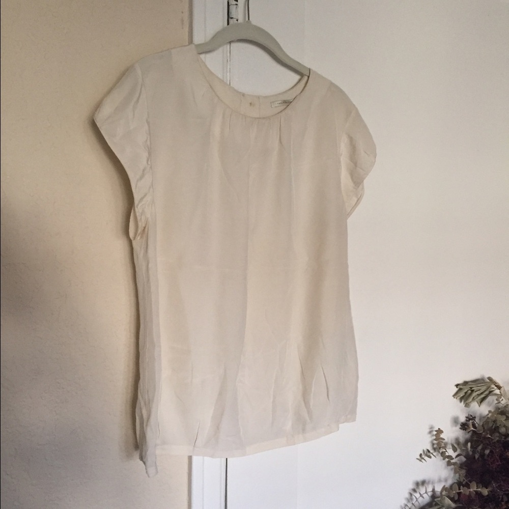 Ivory capsleeved Silk Top