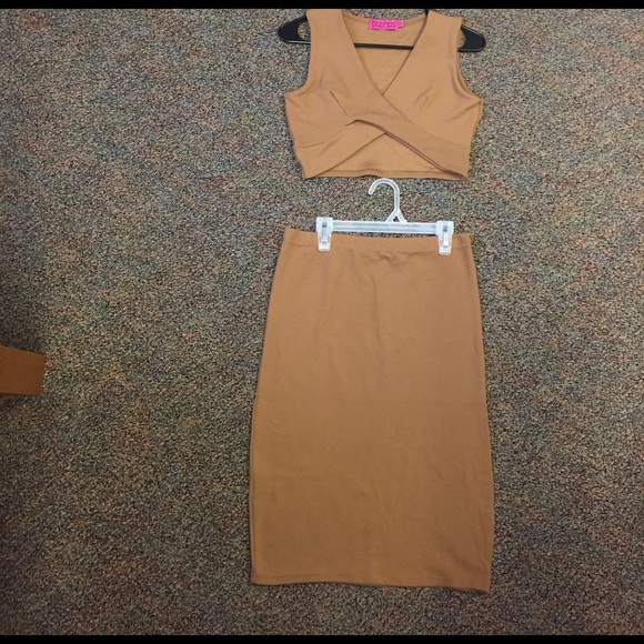 Boohoo tan midi two piece set - Picture 1 of 2