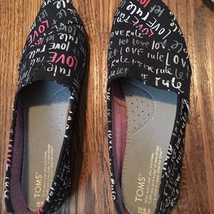 Toms Size 8.5 great condition