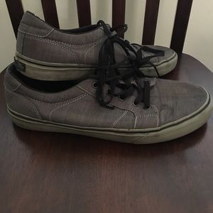 Men's gray Vans size 11
