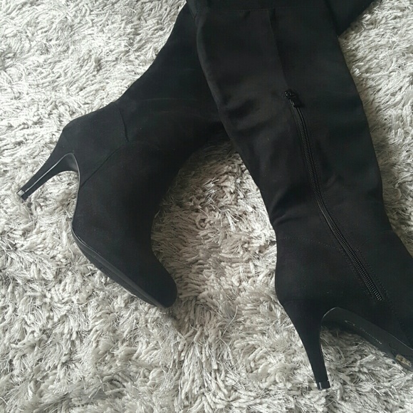 CHINESE LAUNDRY KNEE BOOTS - Picture 2 of 5