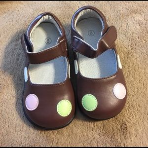 Cute shoes for girls!! Size 8