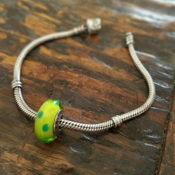 Pandora Green Dot Glass Bead - Picture 1 of 1