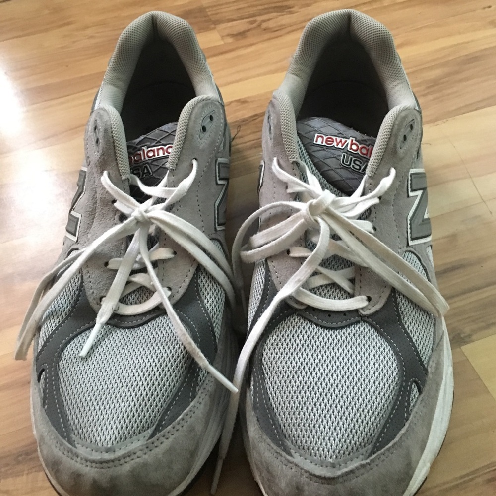 New Balance 990