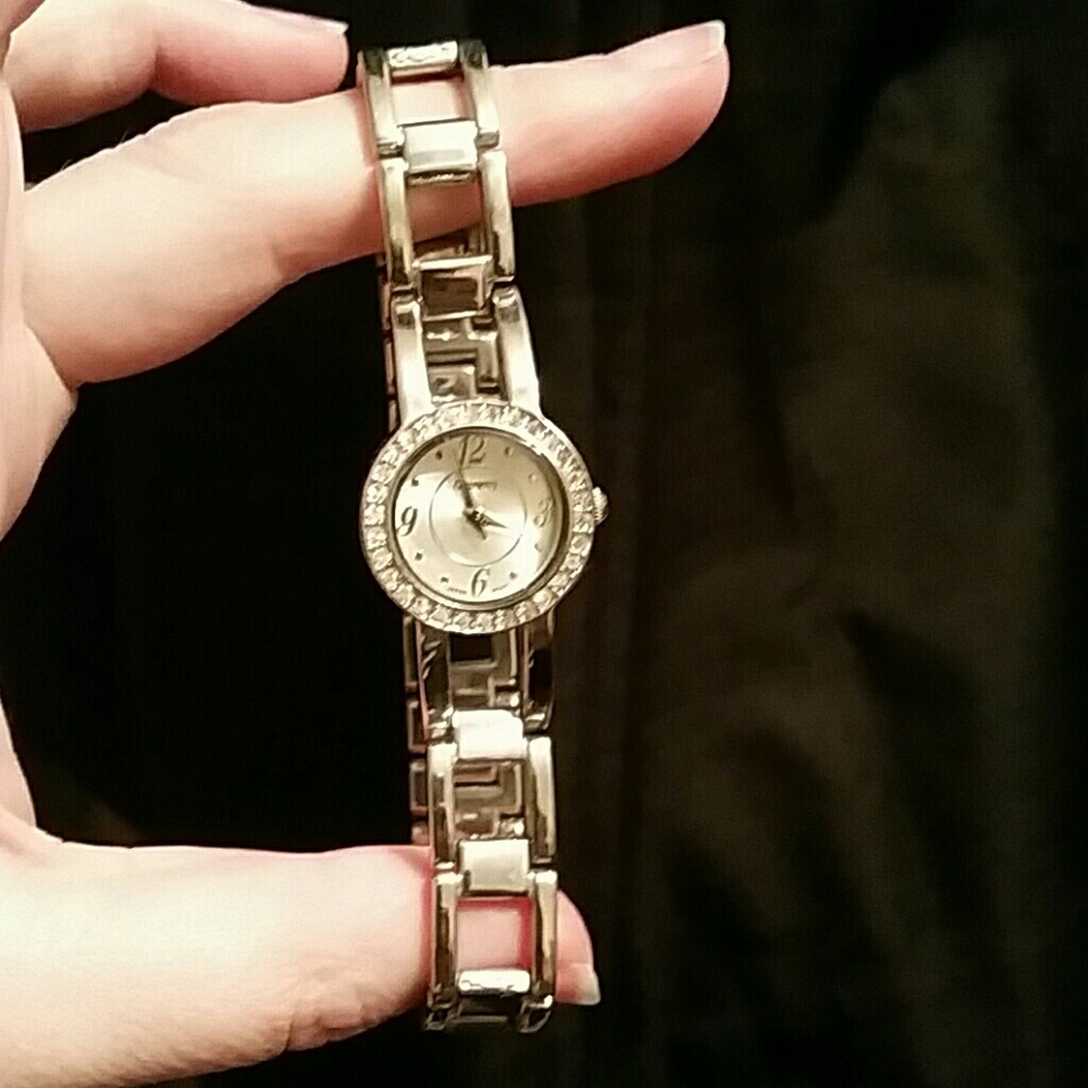 Womens watch needs battery