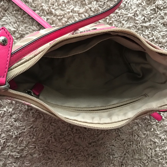 Coach purse - Picture 3 of 4