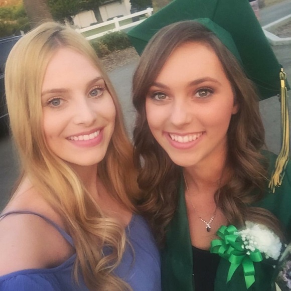 Meet your Posher, Katie - Picture 4 of 6