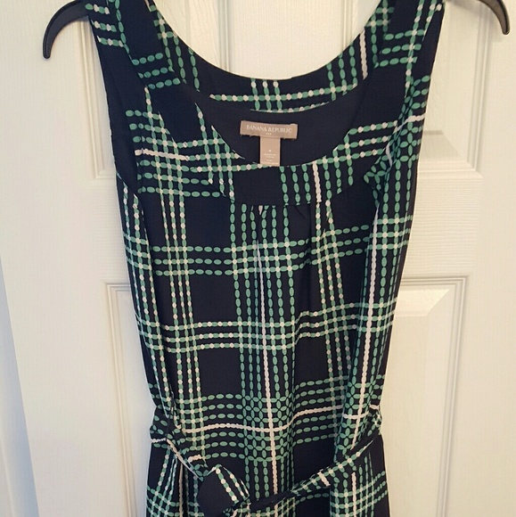 Navy, Green and White Patterned Banana Republic Dr - Picture 2 of 4