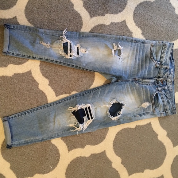American Eagle Outfitters Denim - AE cropped distressed skinnys