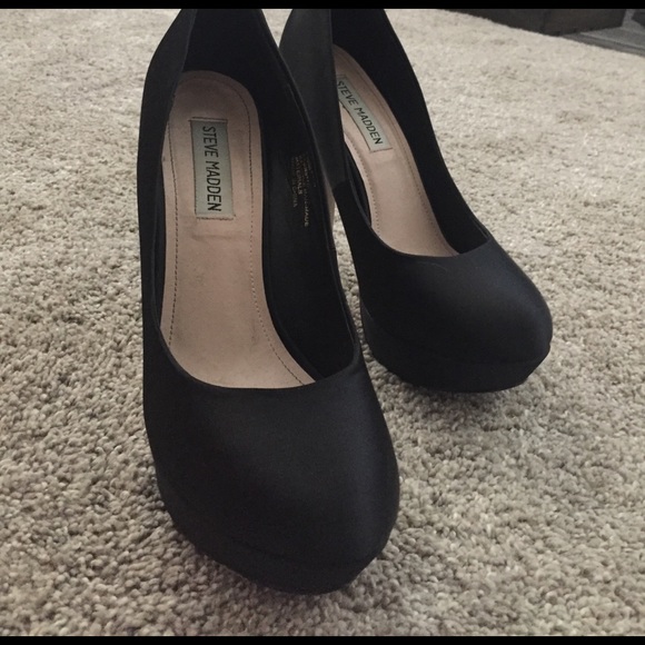 Steve Madden Pumps - Picture 3 of 4