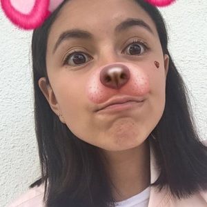 Meet your Posher, Alexis